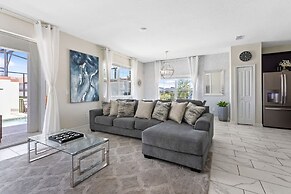 Disney Familly Lovers up to 11 Guests