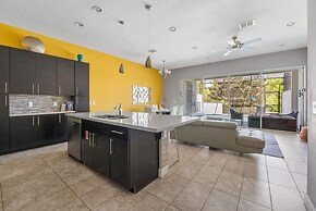 Comfortable Vacation Home up to 10 People Ef466