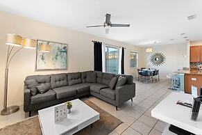 Lake View and Private Pool 4BR at Bella Vida