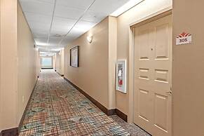 1BR Free Shuttle to Disney Parks