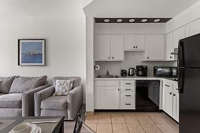 1BR Free Shuttle to Disney Parks