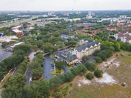 1 BR Apartment 3 Miles From Disney Springs Hs307