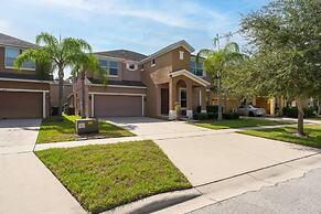 Themed Bedrooms and Large Pool