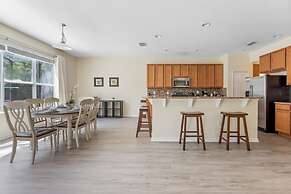 Themed Bedrooms and Large Pool