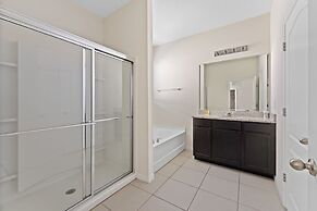 Star Wars Themed Movie Theater 6BR