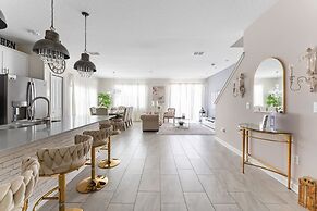 5 BR Disney Themed Bedrooms