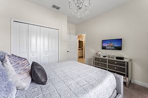 5 BR Disney Themed Bedrooms