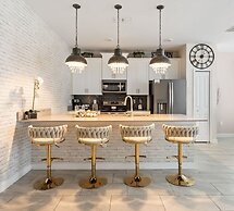 5 BR Disney Themed Bedrooms