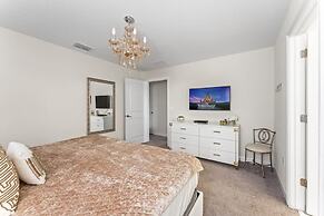 5 BR Disney Themed Bedrooms