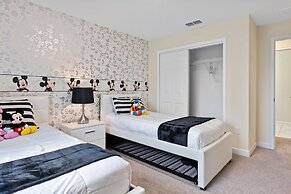 Themed Mickey Bedroom 4BR up to 8 People Sl4802