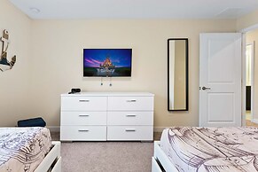 Themed Mickey Bedroom 4BR up to 8 People Sl4802