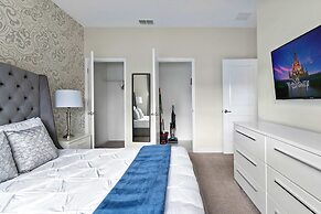 Themed Mickey Bedroom 4BR up to 8 People Sl4802