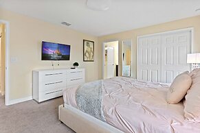 Themed Mickey Bedroom 4BR up to 8 People Sl4802