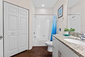 Modern Decor at West Lucaya 4 BR Wl8989