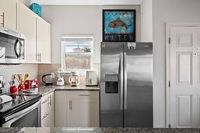 Modern Decor at West Lucaya 4 BR Wl8989