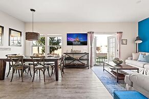 Modern Decor at West Lucaya 4 BR Wl8989