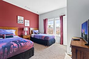 Modern Decor at West Lucaya 4 BR Wl8989