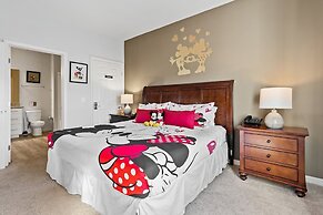 Modern Decor at West Lucaya 4 BR Wl8989