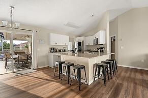 New Listing Pool and Game Room 4BR