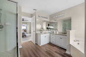 New Listing Pool and Game Room 4BR