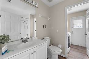 New Listing Pool and Game Room 4BR