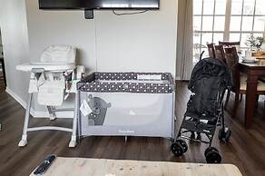 New Listing Pool and Game Room 4BR