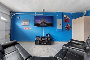 New Listing Pool and Game Room 4BR