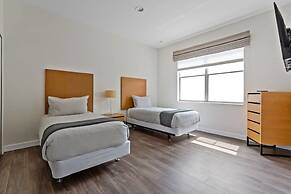 Pet Friendly 4 BR With Hot Tub Ro2761n