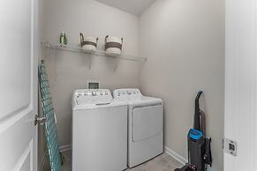 3BR up to 8 People at Champions Gate