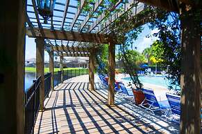 Stair-free 4BR Home for 8 - Tv210