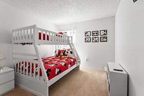 Stair-free 4BR Home for 8 - Tv210