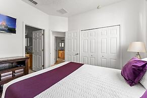 Stair-free 4BR Home for 8 - Tv210