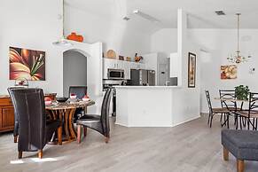 Stair-free 4BR Home for 8 - Tv210