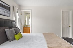 Stair-free 4BR Home for 8 - Tv210