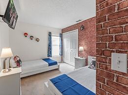 Stair-free 4BR Home for 8 - Tv210