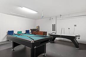 Game Room Plus Private Pool 4BR Disney Area