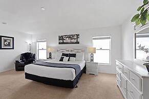 Game Room Plus Private Pool 4BR Disney Area