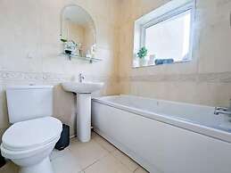 Central 3BR Home with Hot Tub Sleeps 10