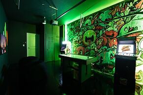 5BR Themed Bedrooms at Storey Lake