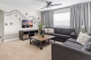 5BR Themed Bedrooms at Storey Lake