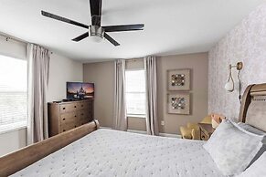 5BR Themed Bedrooms at Storey Lake