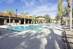 Themed Mickey Bedroom 4BR at Solterra