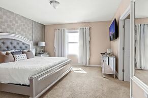 Themed Mickey Bedroom 4BR at Solterra