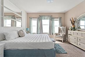 Themed Mickey Bedroom 4BR at Solterra