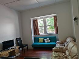 5 Bedroom House 7 Rangiatea Road