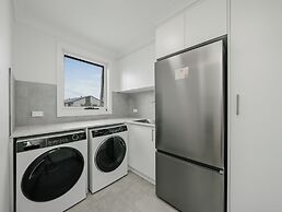 Prickly Pear Stays in Merewether - Ranclaud St