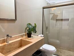 Rincon Colonial Apartments