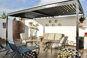 Rincon Colonial Apartments