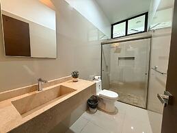 Rincon Colonial Apartments