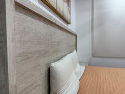 Rincon Colonial Apartments